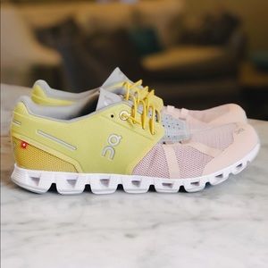 On Cloud Sneaker - Worn once!